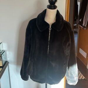 Hollister Faux Fur Plush Zip Up Jacket Medium.
